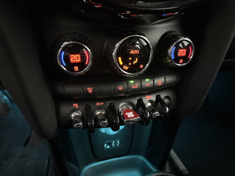 MINI Cooper 1.5 Cooper Chili Serious Business | Clima | Cruise | Navi | Parkeersens. | Keyless