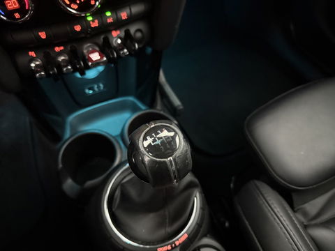 MINI Cooper 1.5 Cooper Chili Serious Business | Clima | Cruise | Navi | Parkeersens. | Keyless