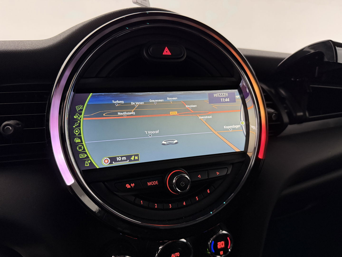 MINI Cooper 1.5 Cooper Chili Serious Business | Clima | Cruise | Navi | Parkeersens. | Keyless