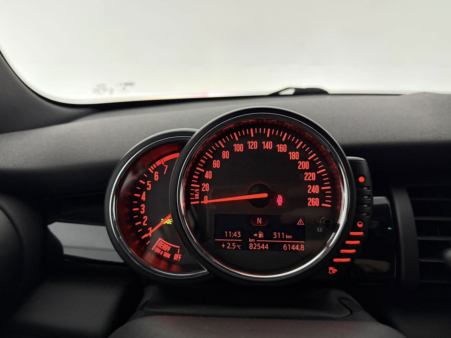 MINI Cooper 1.5 Cooper Chili Serious Business | Clima | Cruise | Navi | Parkeersens. | Keyless