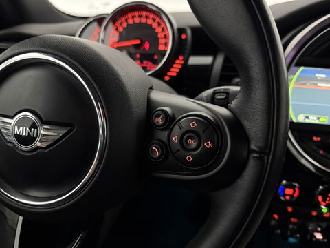 MINI Cooper 1.5 Cooper Chili Serious Business | Clima | Cruise | Navi | Parkeersens. | Keyless