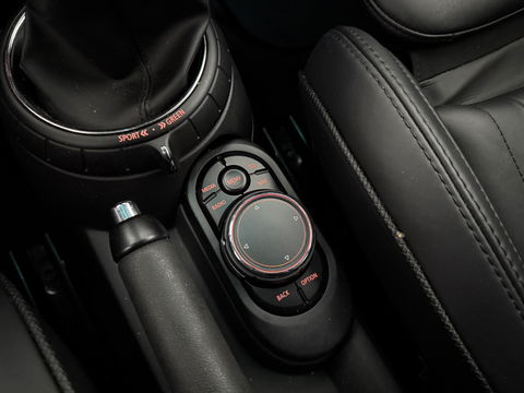 MINI Cooper 1.5 Cooper Chili Serious Business | Clima | Cruise | Navi | Parkeersens. | Keyless