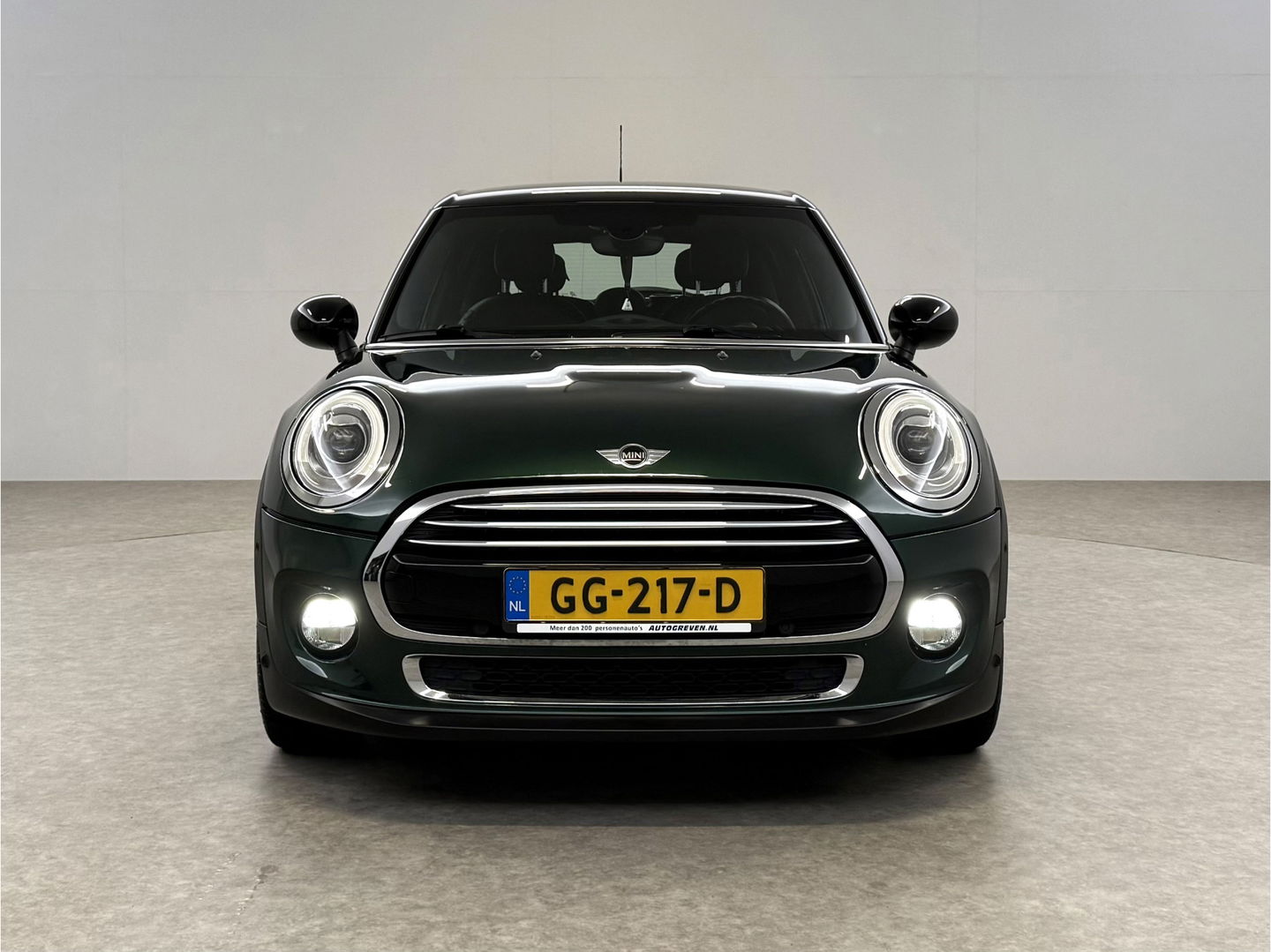 MINI Cooper 1.5 Cooper Chili Serious Business | Clima | Cruise | Navi | Parkeersens. | Keyless
