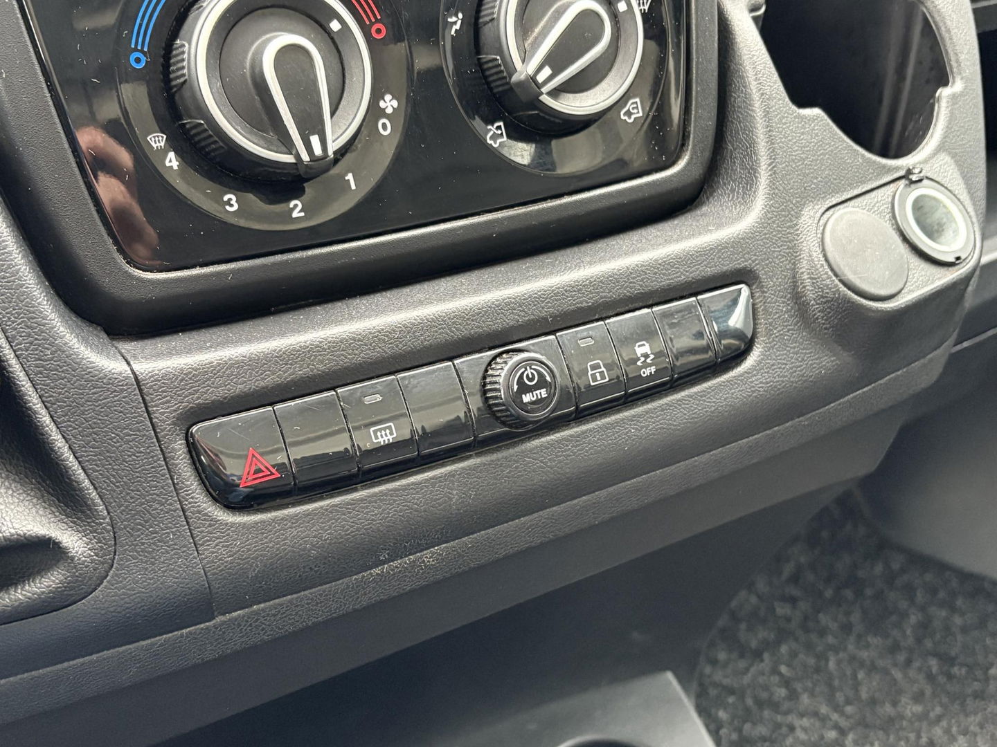 Fiat Ducato 30 2.2 MultiJet L2H2 MARGE | CAMERA | IDEALE CAMPER BASIS