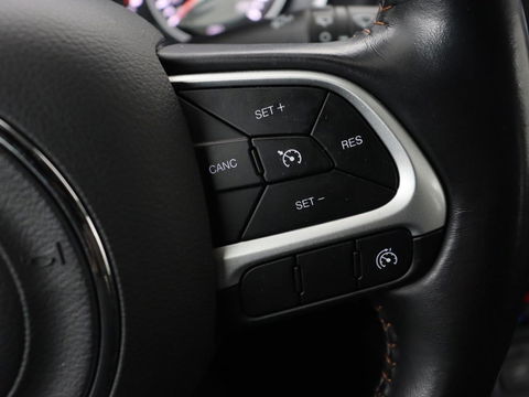 Jeep Compass 1.3T Longitude | Automaat | Trekhaak | Keyless | Carplay | Climate control | Parkeerhulp | Cruise control | DAB | Bluetooth