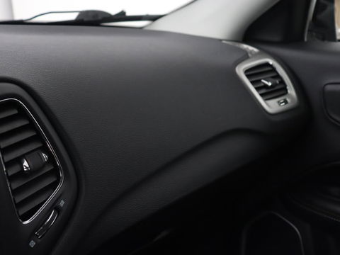 Jeep Compass 1.3T Longitude | Automaat | Trekhaak | Keyless | Carplay | Climate control | Parkeerhulp | Cruise control | DAB | Bluetooth