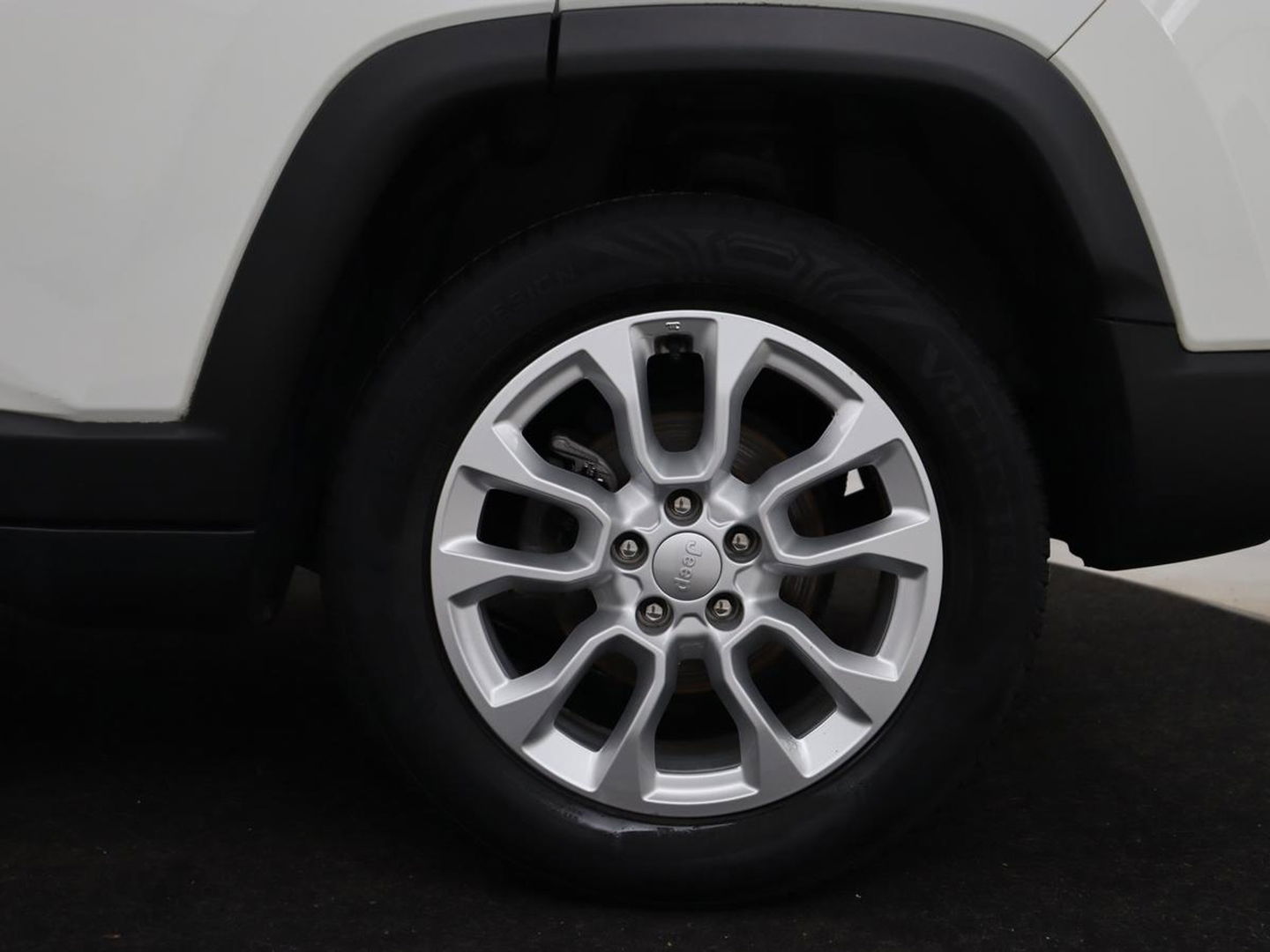 Jeep Compass 1.3T Longitude | Automaat | Trekhaak | Keyless | Carplay | Climate control | Parkeerhulp | Cruise control | DAB | Bluetooth