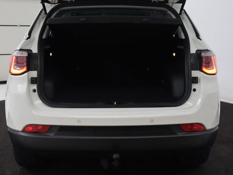 Jeep Compass 1.3T Longitude | Automaat | Trekhaak | Keyless | Carplay | Climate control | Parkeerhulp | Cruise control | DAB | Bluetooth