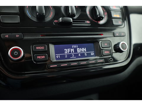 Volkswagen up! 1.0 move up! BlueMotion | Navigatie | Bluetooth | Airco | All Seasons