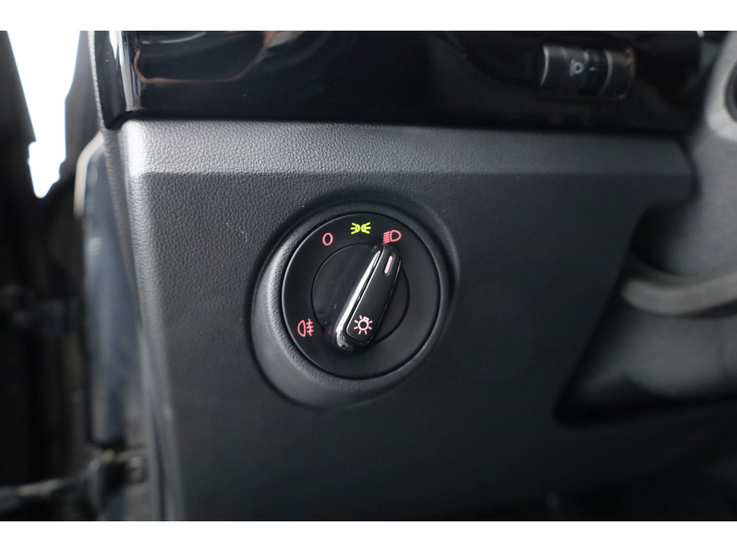 Volkswagen up! 1.0 move up! BlueMotion | Navigatie | Bluetooth | Airco | All Seasons