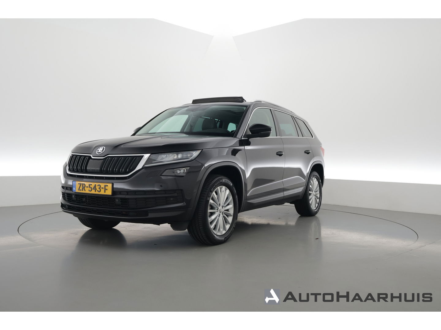 Škoda Kodiaq 1.5 TSI Style Business 7p. DSG | Pano | Camera | Trekhaak | Apple CarPlay | Dodehoekdet. | Stoelverw. | Keyless | Navi