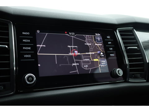 Škoda Kodiaq 1.5 TSI Style Business 7p. DSG | Pano | Camera | Trekhaak | Apple CarPlay | Dodehoekdet. | Stoelverw. | Keyless | Navi