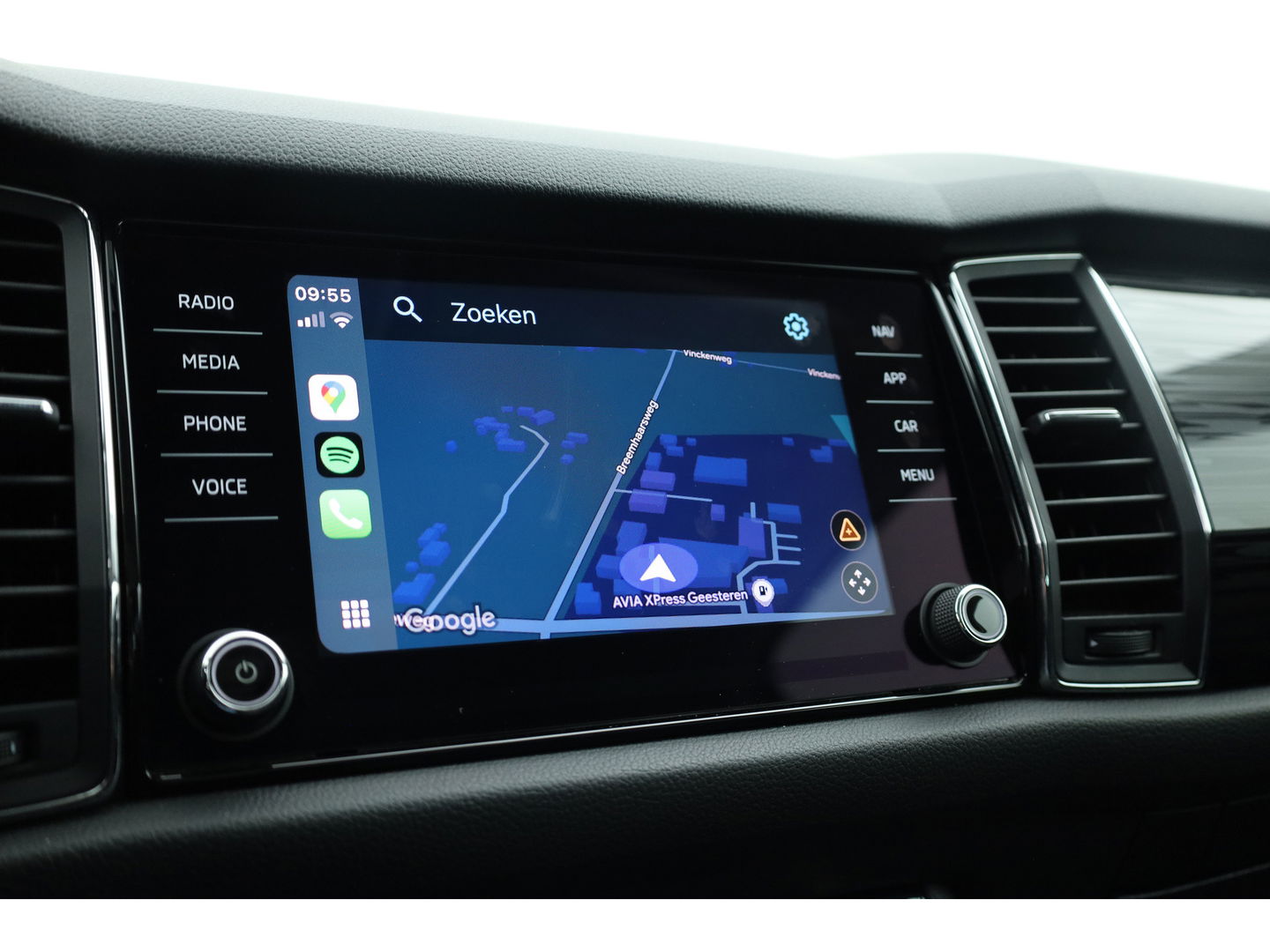 Škoda Kodiaq 1.5 TSI Style Business 7p. DSG | Pano | Camera | Trekhaak | Apple CarPlay | Dodehoekdet. | Stoelverw. | Keyless | Navi