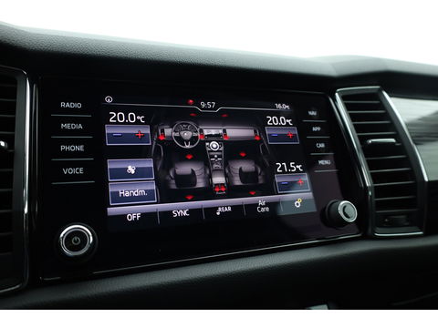 Škoda Kodiaq 1.5 TSI Style Business 7p. DSG | Pano | Camera | Trekhaak | Apple CarPlay | Dodehoekdet. | Stoelverw. | Keyless | Navi