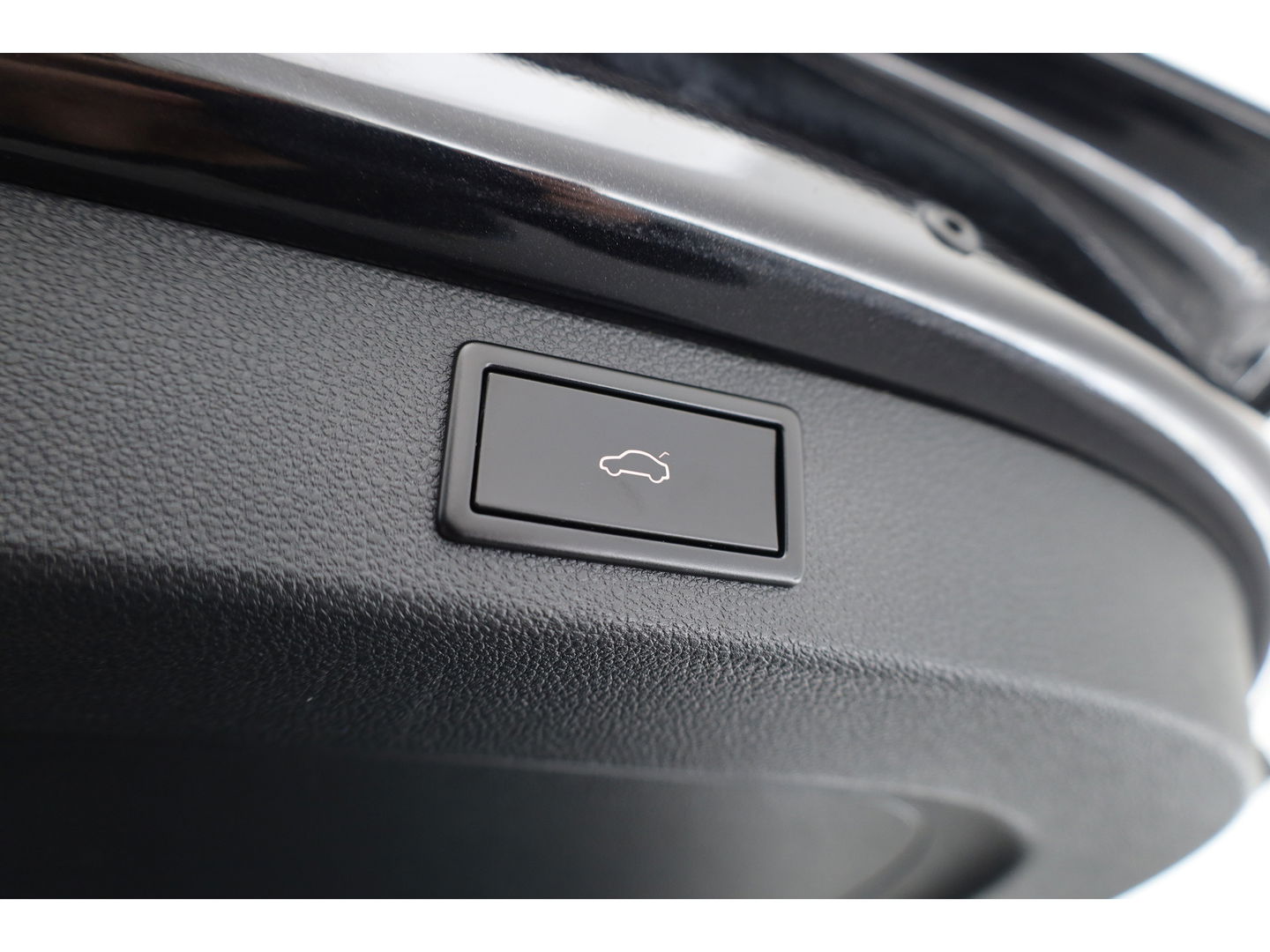 Škoda Kodiaq 1.5 TSI Style Business 7p. DSG | Pano | Camera | Trekhaak | Apple CarPlay | Dodehoekdet. | Stoelverw. | Keyless | Navi