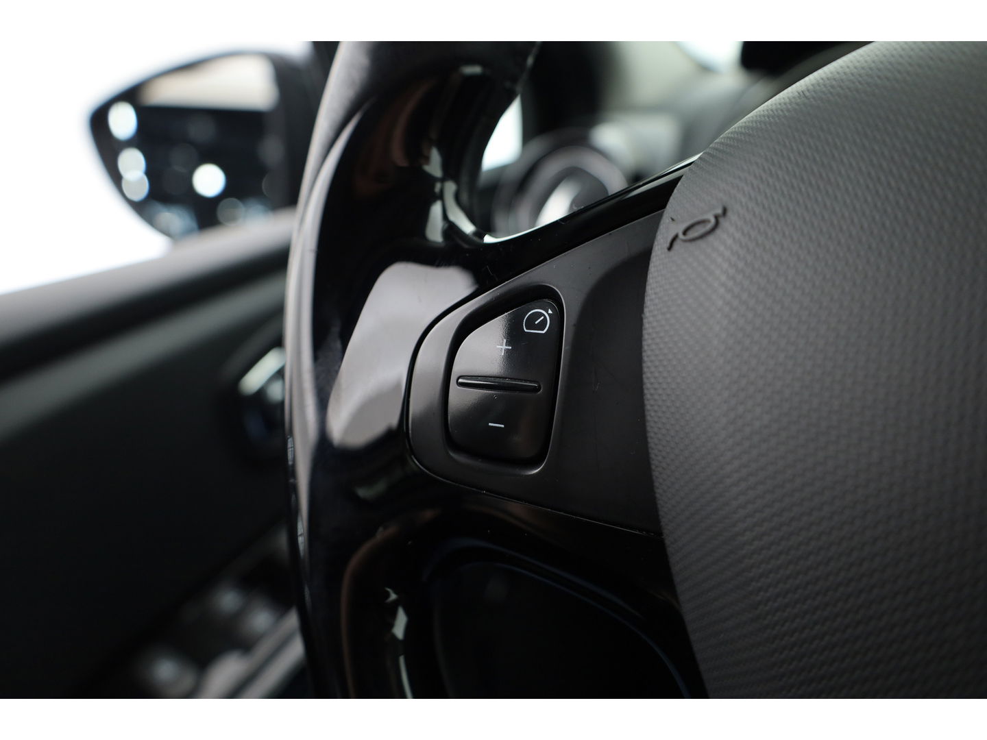 Renault Clio Estate 0.9 TCe | Navi | Cruise Control | PDC+A | Airco | Bluetooth | 16''