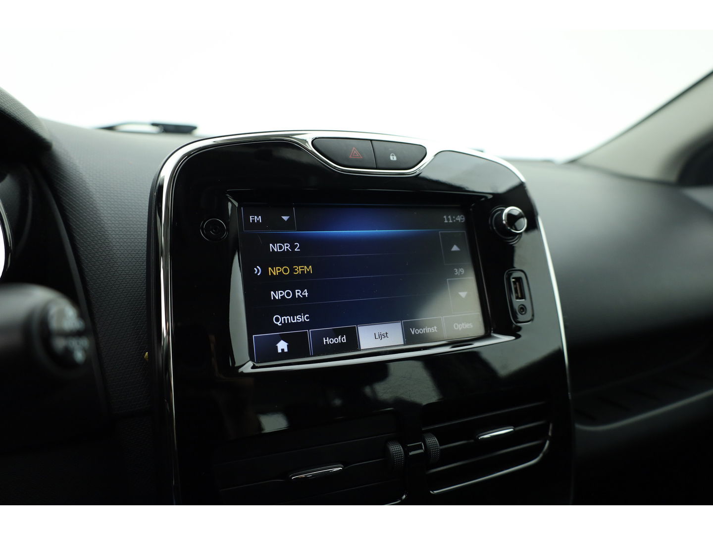 Renault Clio Estate 0.9 TCe | Navi | Cruise Control | PDC+A | Airco | Bluetooth | 16''