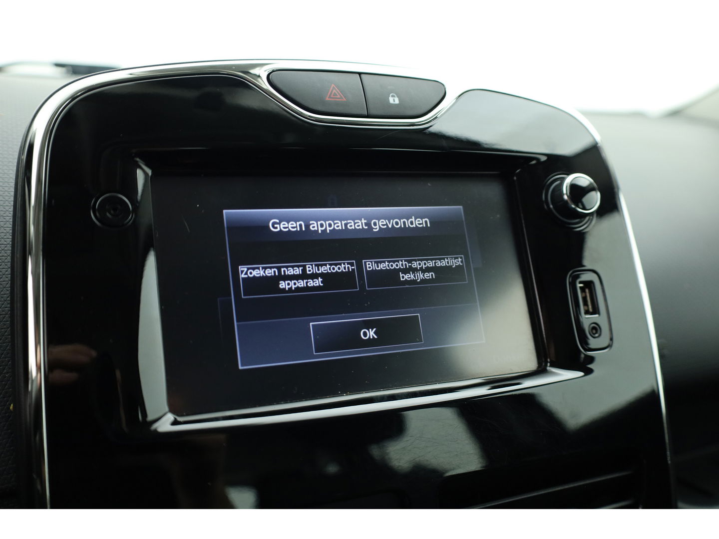 Renault Clio Estate 0.9 TCe | Navi | Cruise Control | PDC+A | Airco | Bluetooth | 16''