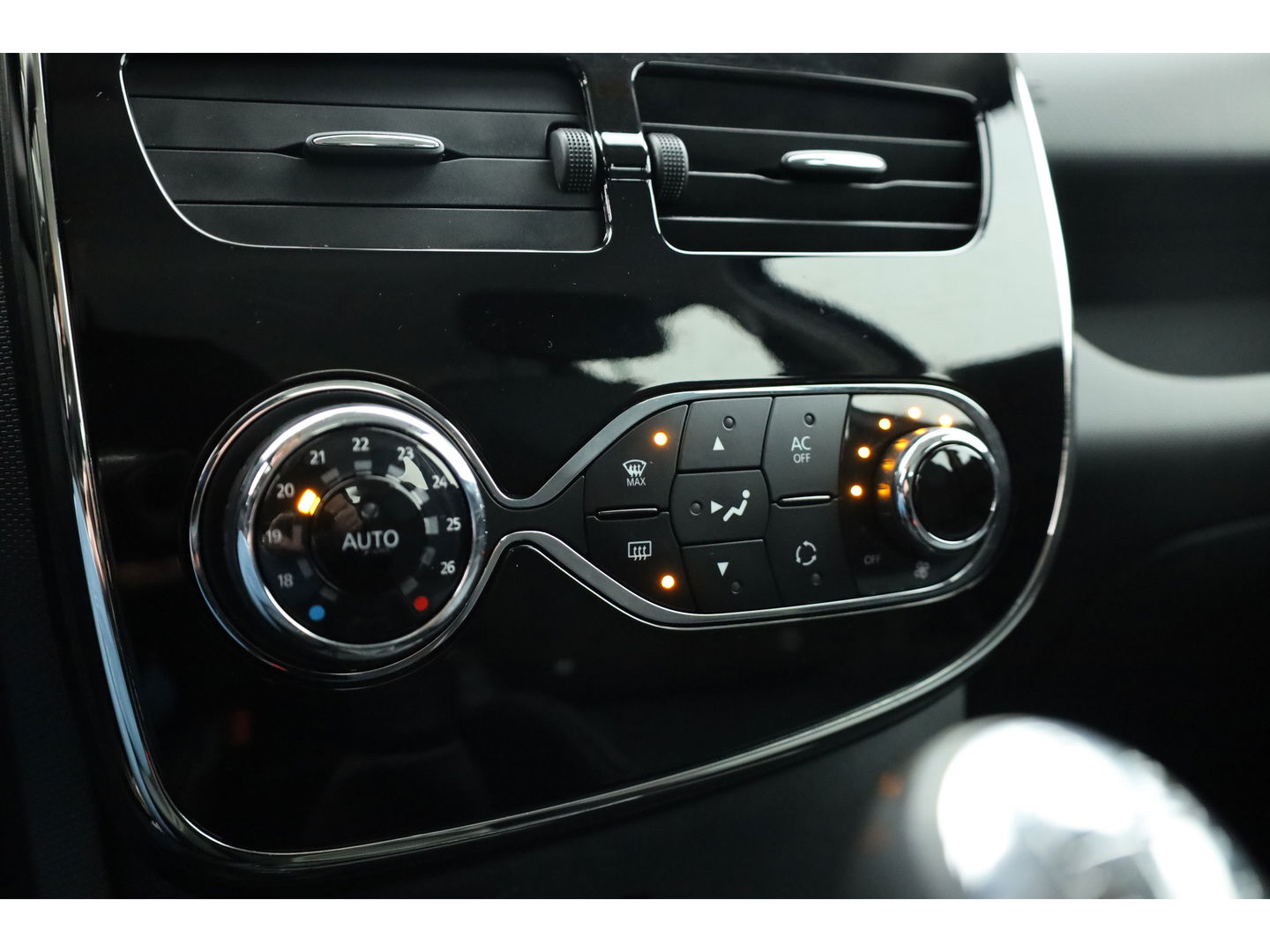 Renault Clio Estate 0.9 TCe | Navi | Cruise Control | PDC+A | Airco | Bluetooth | 16''