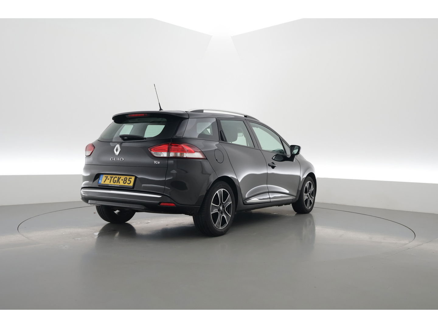 Renault Clio Estate 0.9 TCe | Navi | Cruise Control | PDC+A | Airco | Bluetooth | 16''