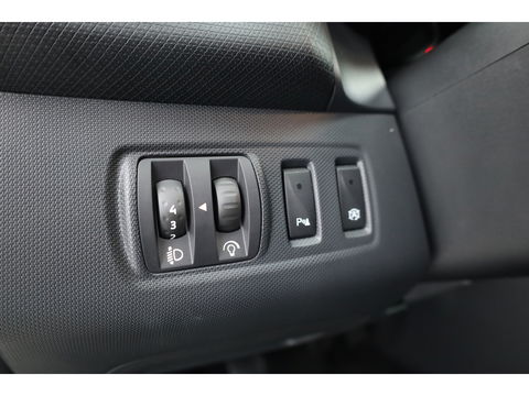 Renault Clio Estate 0.9 TCe | Navi | Cruise Control | PDC+A | Airco | Bluetooth | 16''