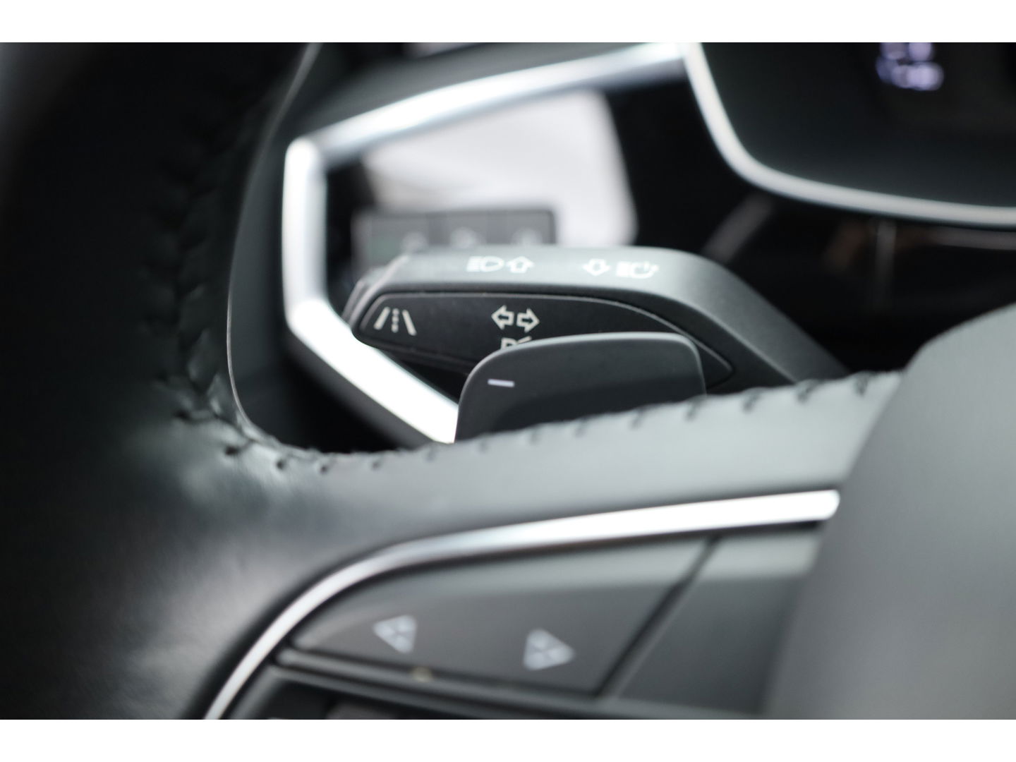 Audi Q3 Sportback 35 TFSI S Line | Pano | Bang & Olufsen | Standkachel | Camera | Adapt. Cruise | Elek. Trekhaak | Stoelverw. | Dodehoekdet. |