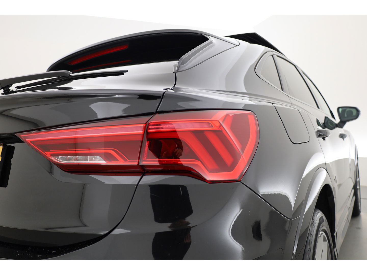 Audi Q3 Sportback 35 TFSI S Line | Pano | Bang & Olufsen | Standkachel | Camera | Adapt. Cruise | Elek. Trekhaak | Stoelverw. | Dodehoekdet. |