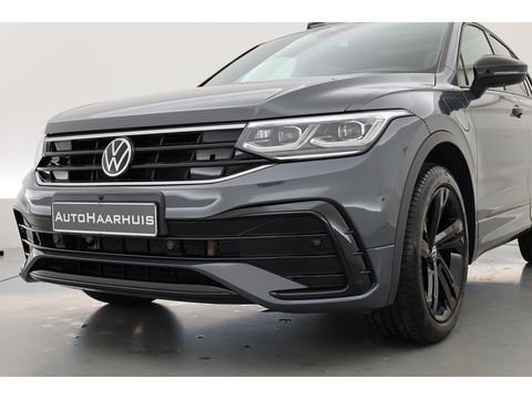 Volkswagen Tiguan 1.4 TSI eHybrid R-Line Black style | Pano | 360cam | Elek. Trekhaak | 19'' | Stoel- Stuurverw. | Adapt. Cruise |