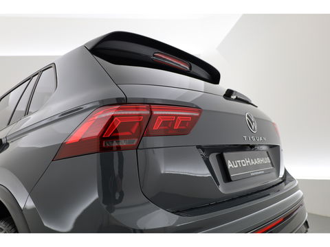 Volkswagen Tiguan 1.4 TSI eHybrid R-Line Black style | Pano | 360cam | Elek. Trekhaak | 19'' | Stoel- Stuurverw. | Adapt. Cruise |