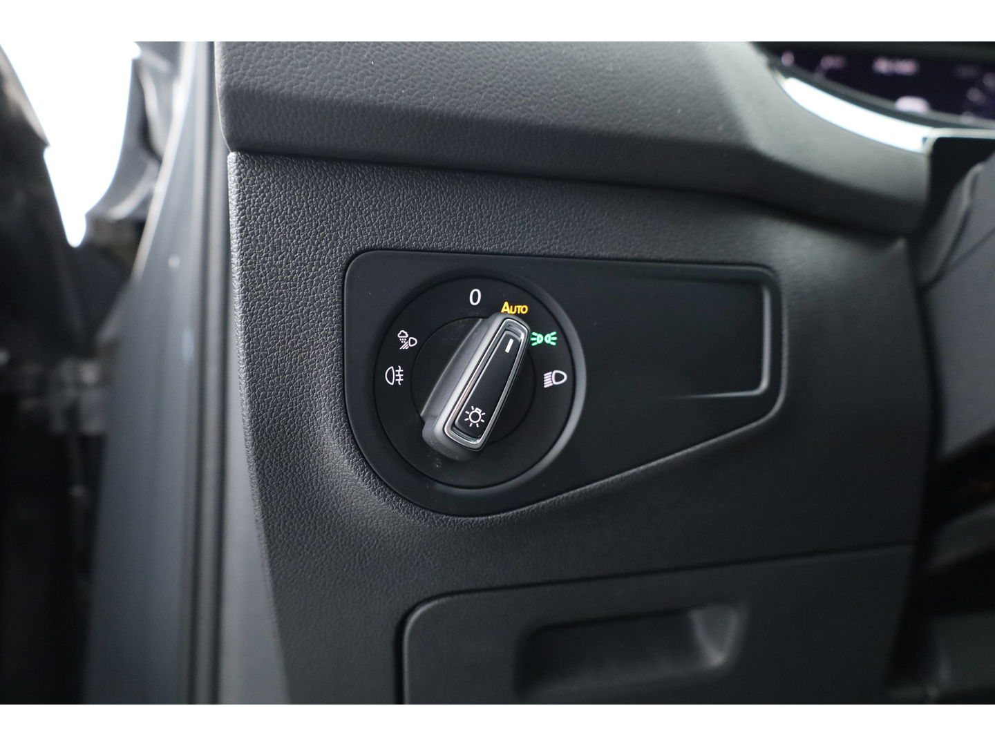 Volkswagen Tiguan 1.4 TSI eHybrid R-Line Black style | Pano | 360cam | Elek. Trekhaak | 19'' | Stoel- Stuurverw. | Adapt. Cruise |