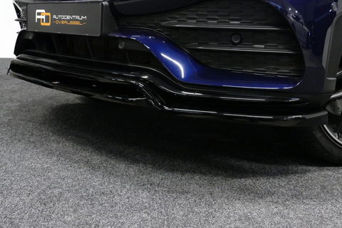 Mercedes-Benz GLC 300e 4MATIC AMG Line / Panamericana Grille / Panoramadak / Elektr. verstelbare voorstoelen + memory / Apple Carplay - Android Auto / Sfeerverlichting / Rondomzichtcamera / MANUFAKTUR kleur / Elektr. wegklapbare trekhaak / 21'' LMV / Keyless / LED High Per