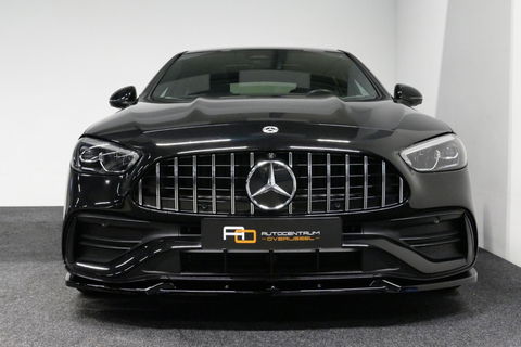 Mercedes-Benz C-Klasse 300 e AMG Line / C63s AMG Diffuser / Panamericana Grill / Panoramadak / Elektr. verstelbare voorstoelen + memory / Head-up Display / Ambienteverlichting Premium / Stoelverwarming / Apple Carplay - Android Auto / Rondomzichtcamera / 20'' LMV / LED High Per