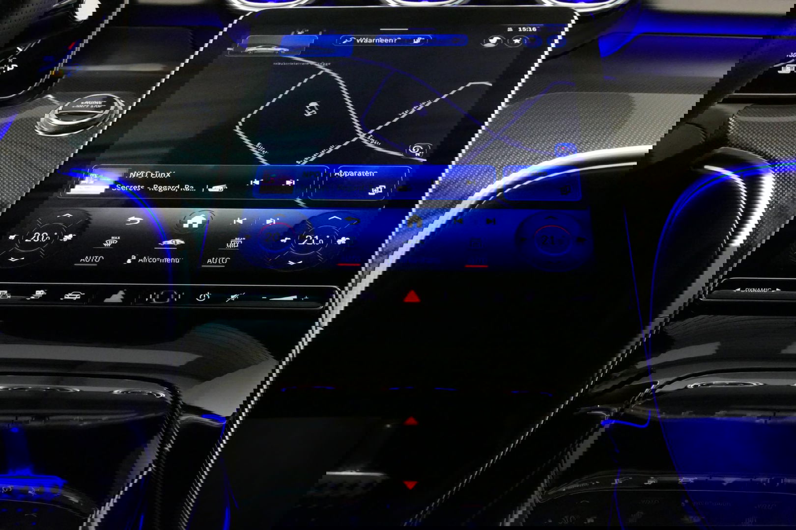 Mercedes-Benz C-Klasse 300 e AMG Line / C63s AMG Diffuser / Panamericana Grill / Panoramadak / Elektr. verstelbare voorstoelen + memory / Head-up Display / Ambienteverlichting Premium / Stoelverwarming / Apple Carplay - Android Auto / Rondomzichtcamera / 20'' LMV / LED High Per