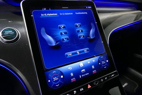 Mercedes-Benz C-Klasse 300 e AMG Line / C63s AMG Diffuser / Panamericana Grill / Panoramadak / Elektr. verstelbare voorstoelen + memory / Head-up Display / Ambienteverlichting Premium / Stoelverwarming / Apple Carplay - Android Auto / Rondomzichtcamera / 20'' LMV / LED High Per