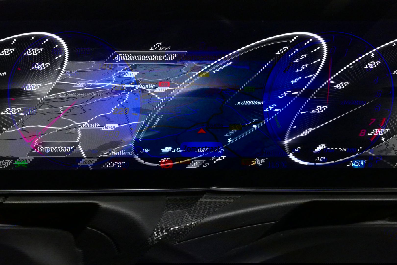Mercedes-Benz C-Klasse 300 e AMG Line / C63s AMG Diffuser / Panamericana Grill / Panoramadak / Elektr. verstelbare voorstoelen + memory / Head-up Display / Ambienteverlichting Premium / Stoelverwarming / Apple Carplay - Android Auto / Rondomzichtcamera / 20'' LMV / LED High Per