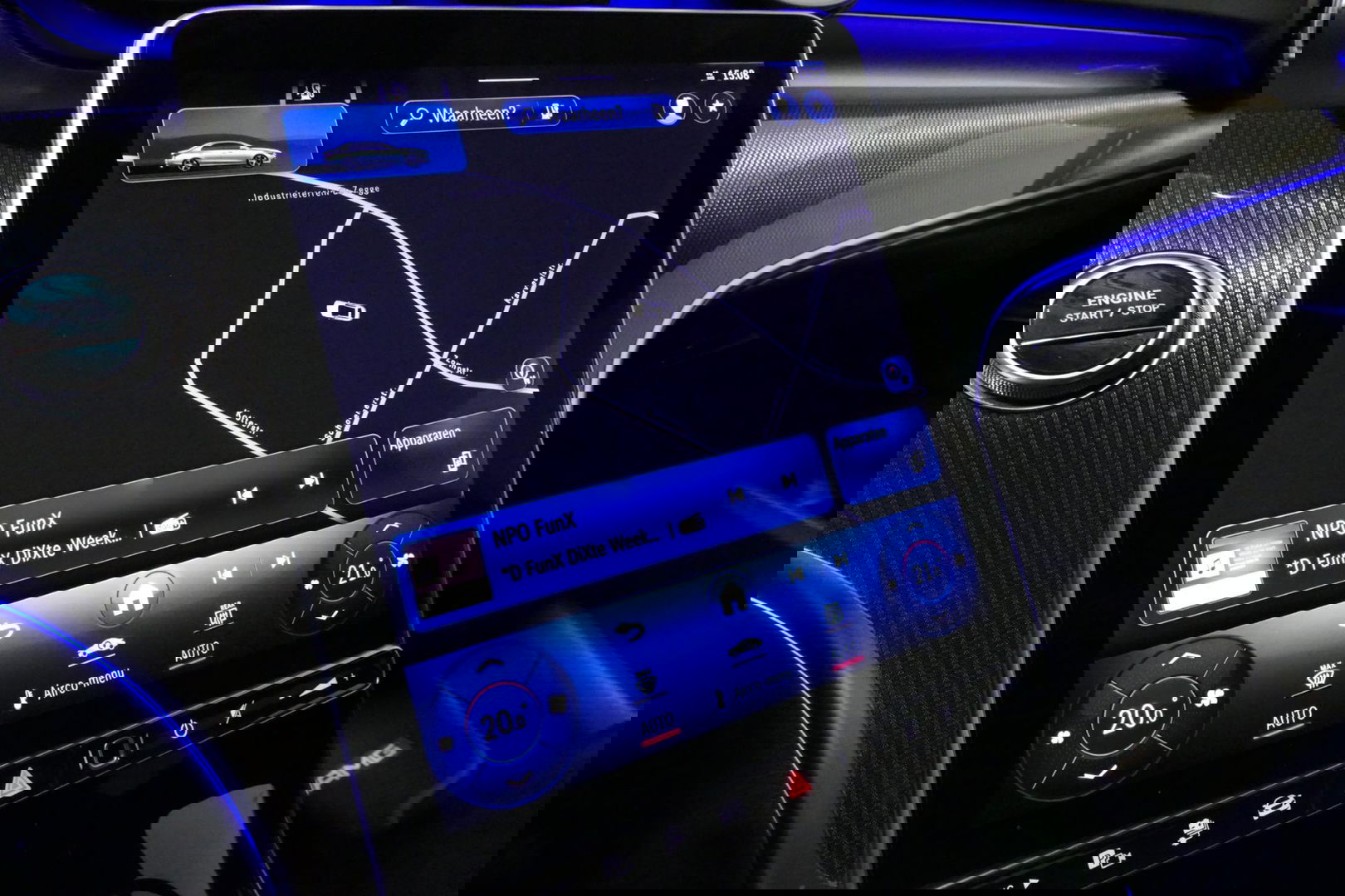 Mercedes-Benz C-Klasse 300 e AMG Line / C63s AMG Diffuser / Panamericana Grill / Panoramadak / Elektr. verstelbare voorstoelen + memory / Head-up Display / Ambienteverlichting Premium / Stoelverwarming / Apple Carplay - Android Auto / Rondomzichtcamera / 20'' LMV / LED High Per