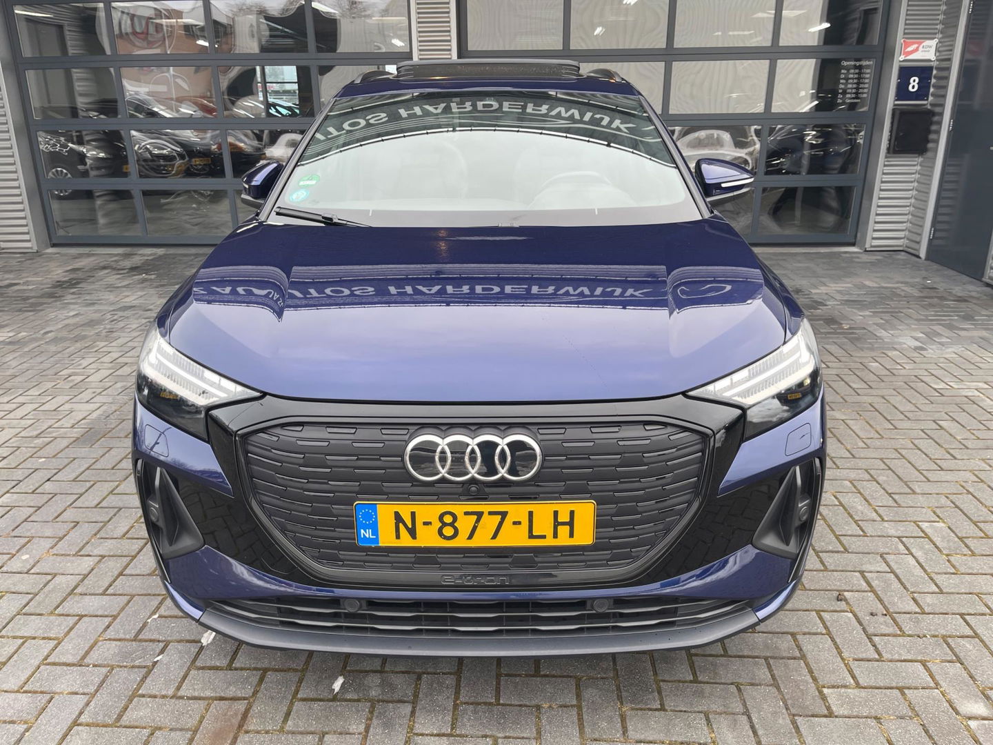 Audi Q4 e-tron 40 Launch edition S Competition 77 kWh 2X S-LINE PANO l MATRIX l CAMERA l ADAPT.CRUISE l ORG.NL l DEALER OND