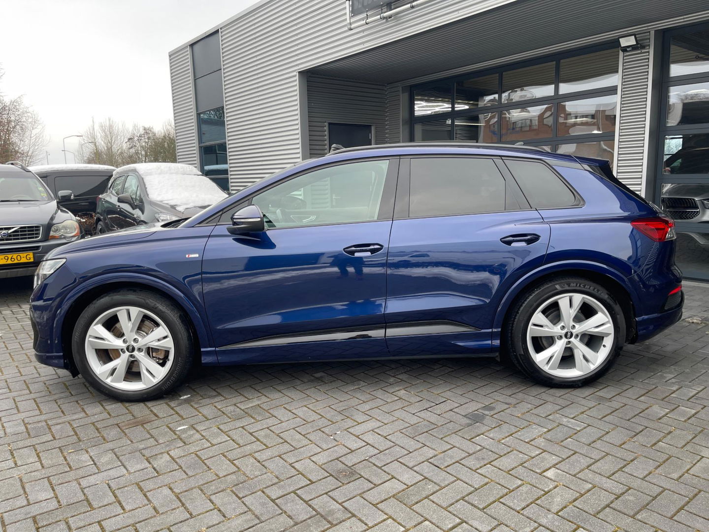 Audi Q4 e-tron 40 Launch edition S Competition 77 kWh 2X S-LINE PANO l MATRIX l CAMERA l ADAPT.CRUISE l ORG.NL l DEALER OND