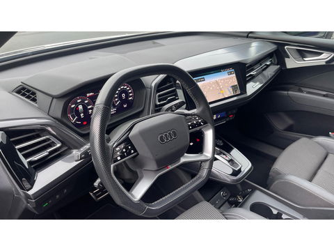 Audi Q4 e-tron 40 Launch edition S Competition 77 kWh 2X S-LINE PANO l MATRIX l CAMERA l ADAPT.CRUISE l ORG.NL l DEALER OND
