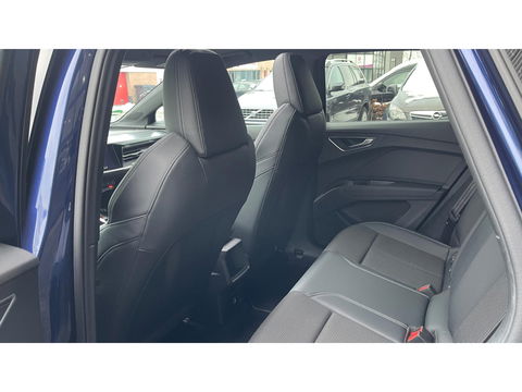 Audi Q4 e-tron 40 Launch edition S Competition 77 kWh 2X S-LINE PANO l MATRIX l CAMERA l ADAPT.CRUISE l ORG.NL l DEALER OND