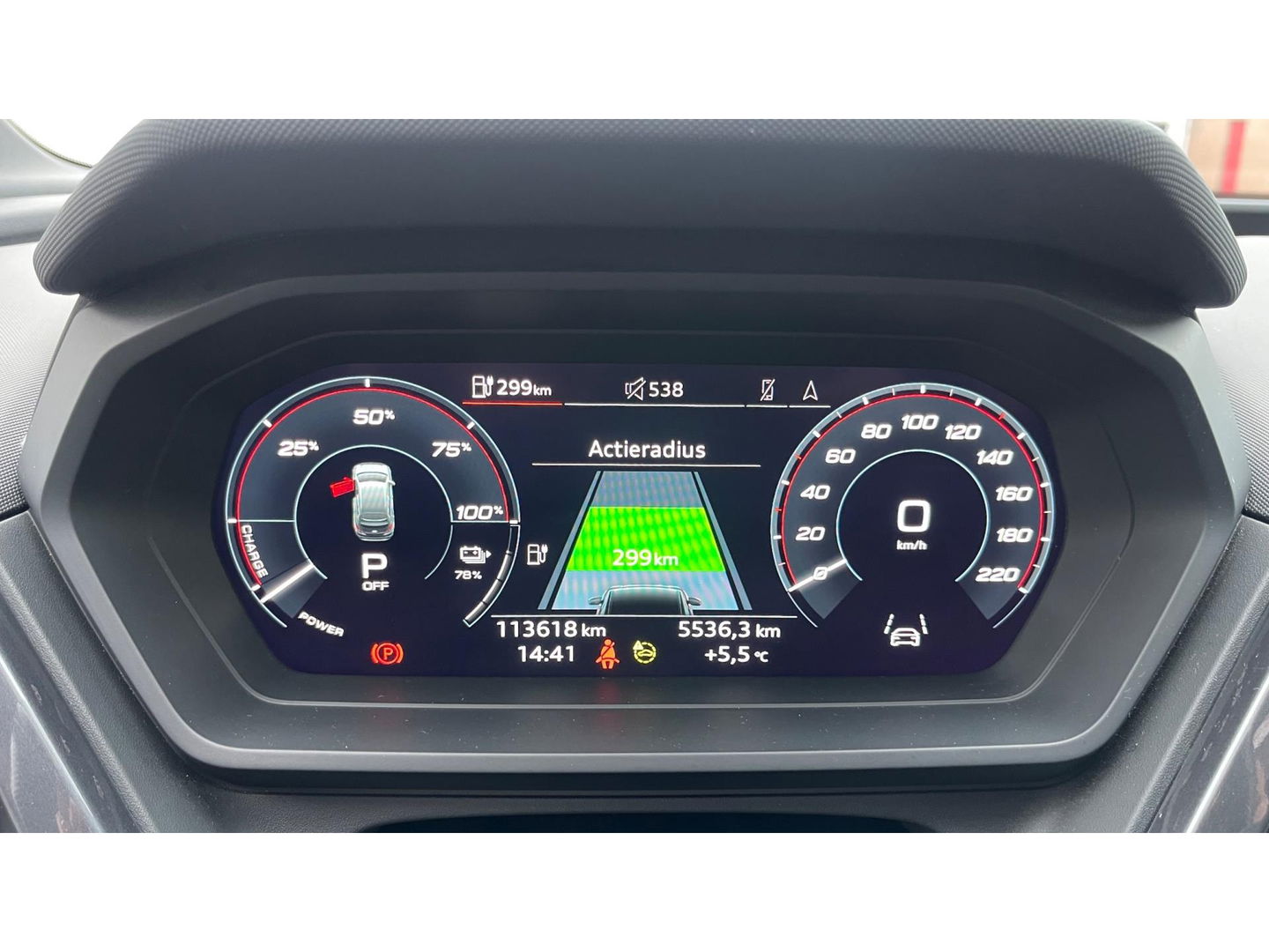 Audi Q4 e-tron 40 Launch edition S Competition 77 kWh 2X S-LINE PANO l MATRIX l CAMERA l ADAPT.CRUISE l ORG.NL l DEALER OND