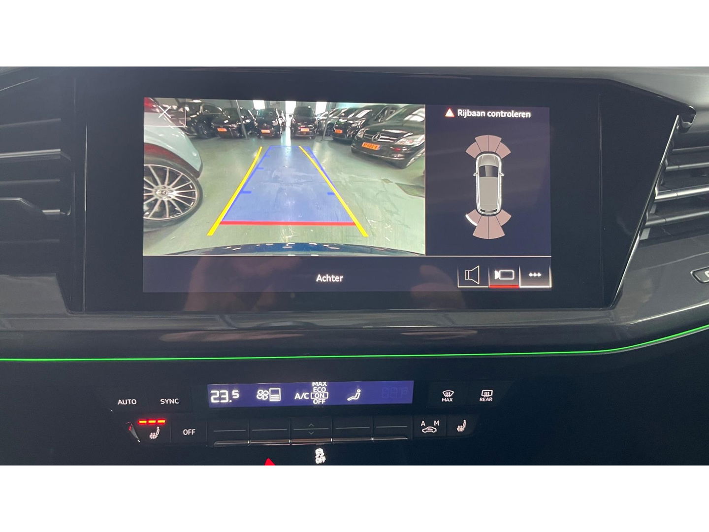 Audi Q4 e-tron 40 Launch edition S Competition 77 kWh 2X S-LINE PANO l MATRIX l CAMERA l ADAPT.CRUISE l ORG.NL l DEALER OND