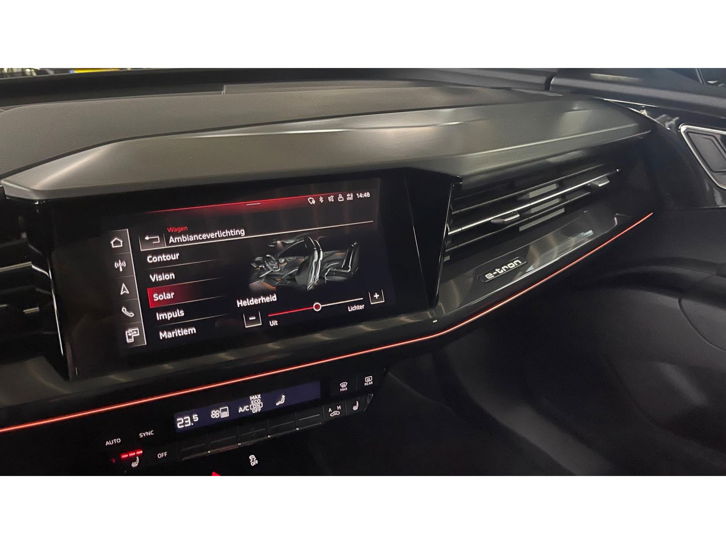 Audi Q4 e-tron 40 Launch edition S Competition 77 kWh 2X S-LINE PANO l MATRIX l CAMERA l ADAPT.CRUISE l ORG.NL l DEALER OND