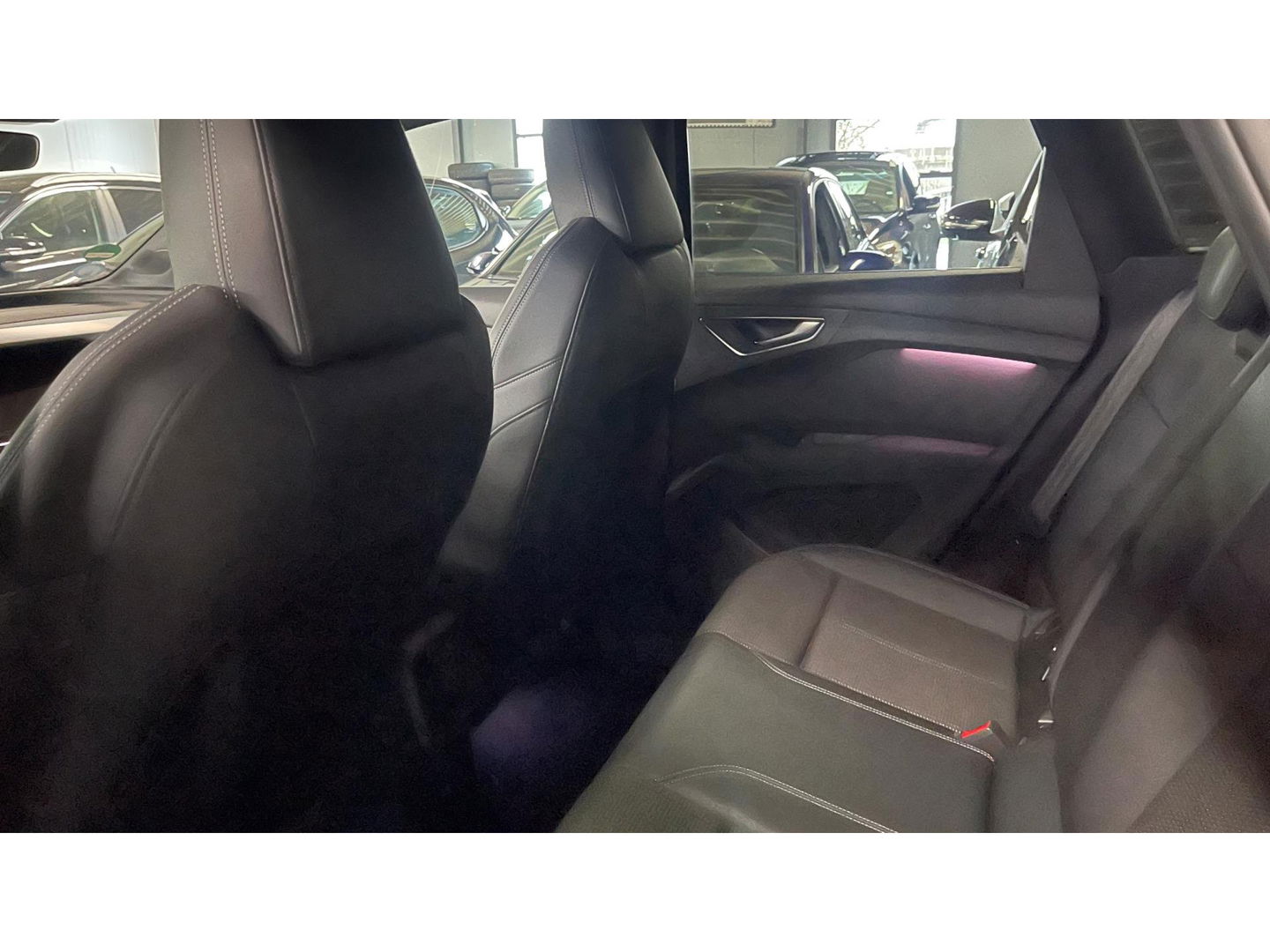 Audi Q4 e-tron 40 Launch edition S Competition 77 kWh 2X S-LINE PANO l MATRIX l CAMERA l ADAPT.CRUISE l ORG.NL l DEALER OND