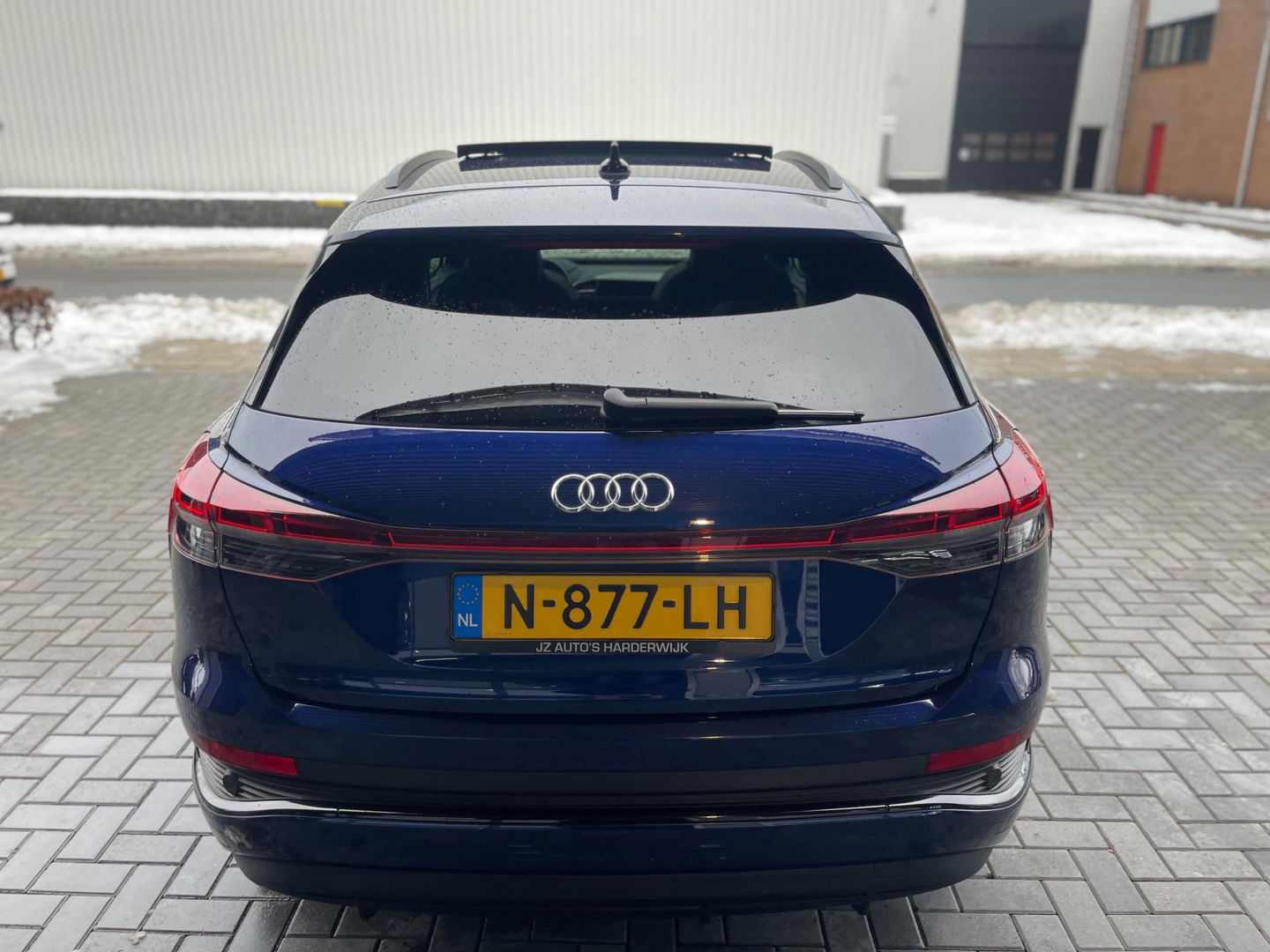 Audi Q4 e-tron 40 Launch edition S Competition 77 kWh 2X S-LINE PANO l MATRIX l CAMERA l ADAPT.CRUISE l ORG.NL l DEALER OND