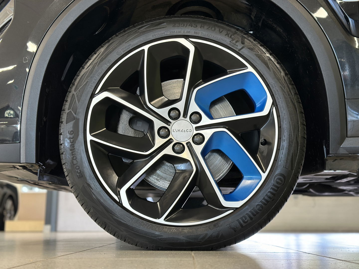 Lynk & Co 01 1.5 | Nieuw! | Trekhaak | Panoramadak | 360° Camera  | Adaptive Cruise Control | Keyless | Elektrische Bestuurdersstoel + Geheugen | Parkeersensoren | Apple Carplay | Android Auto | Infinity Audi