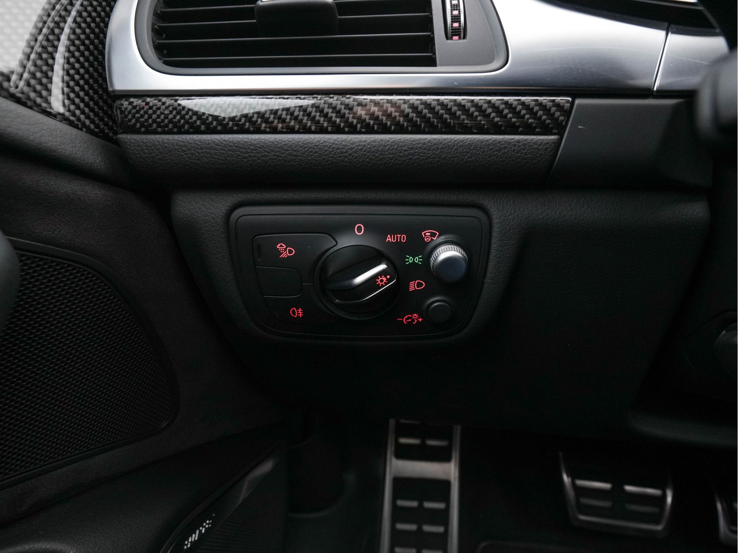 Audi RS6 4.0 TFSI RS6+ ABT ( 1of 50 produced world wide ) Aut. *Only-1-OWNER | CERAMIC-BRAKES | PANO | HEAD-UP | RS-SEATS | LUXURY-LEATHER | MATRIX-LED | ADAPTIVE-CRUISE | BLIND-SPOT | BOSE-SOUND | MEMORY-PACK | TOP-VIEW | KEYLESS | NAVI-FULLMAP | .