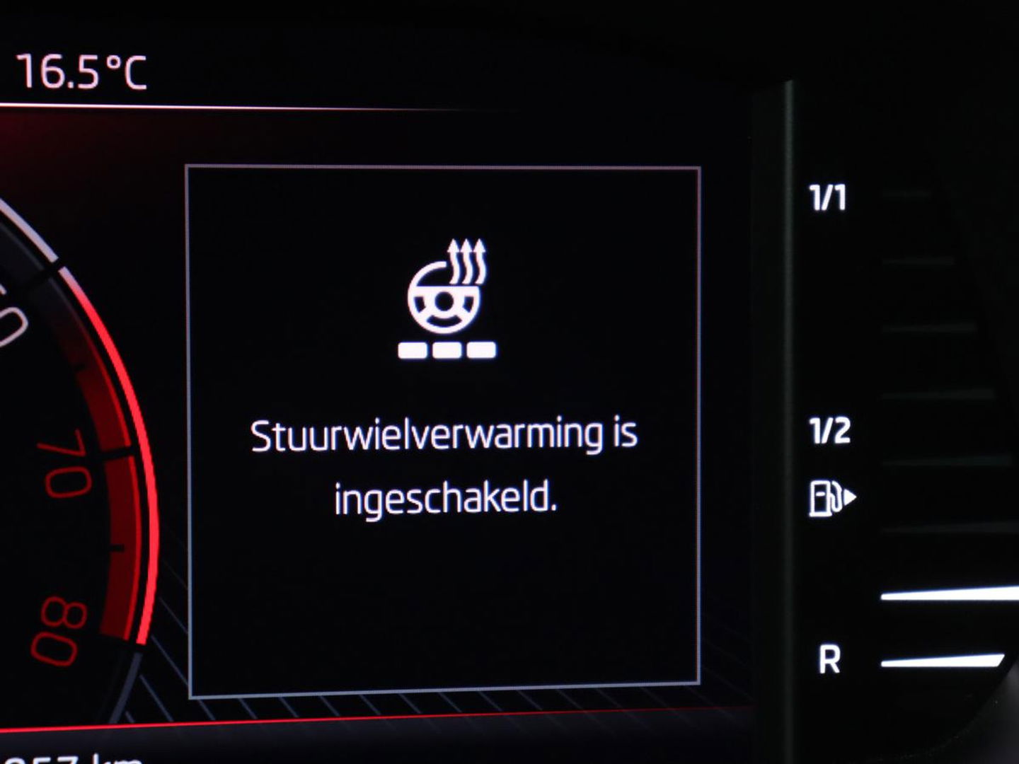 Škoda Superb 1.4 TSI iV Sportline | Stoelverwarming | Alcantara | Adaptive cruise | Camera | Carplay | Matrix LED | Stuurverwarming | Virtual Cockpit | Navigatie | Parkeerhulp | Sportstoelen | Sfeerverlichting | PHEV | Plug In