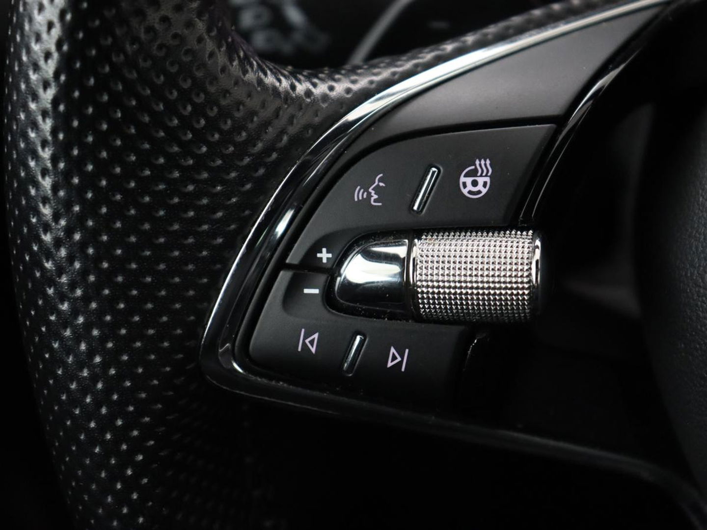 Škoda Superb 1.4 TSI iV Sportline | Stoelverwarming | Alcantara | Adaptive cruise | Camera | Carplay | Matrix LED | Stuurverwarming | Virtual Cockpit | Navigatie | Parkeerhulp | Sportstoelen | Sfeerverlichting | PHEV | Plug In