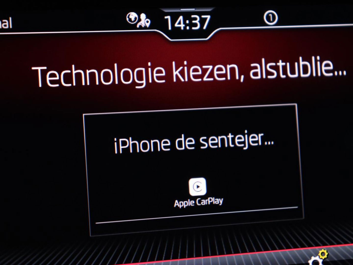 Škoda Superb 1.4 TSI iV Sportline | Stoelverwarming | Alcantara | Adaptive cruise | Camera | Carplay | Matrix LED | Stuurverwarming | Virtual Cockpit | Navigatie | Parkeerhulp | Sportstoelen | Sfeerverlichting | PHEV | Plug In